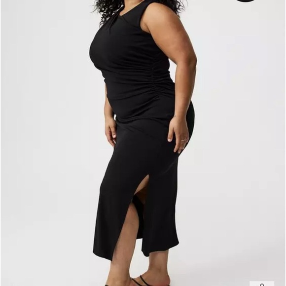 New! Maxi Ruched Side Bodycon Dress - Picture 4 of 6